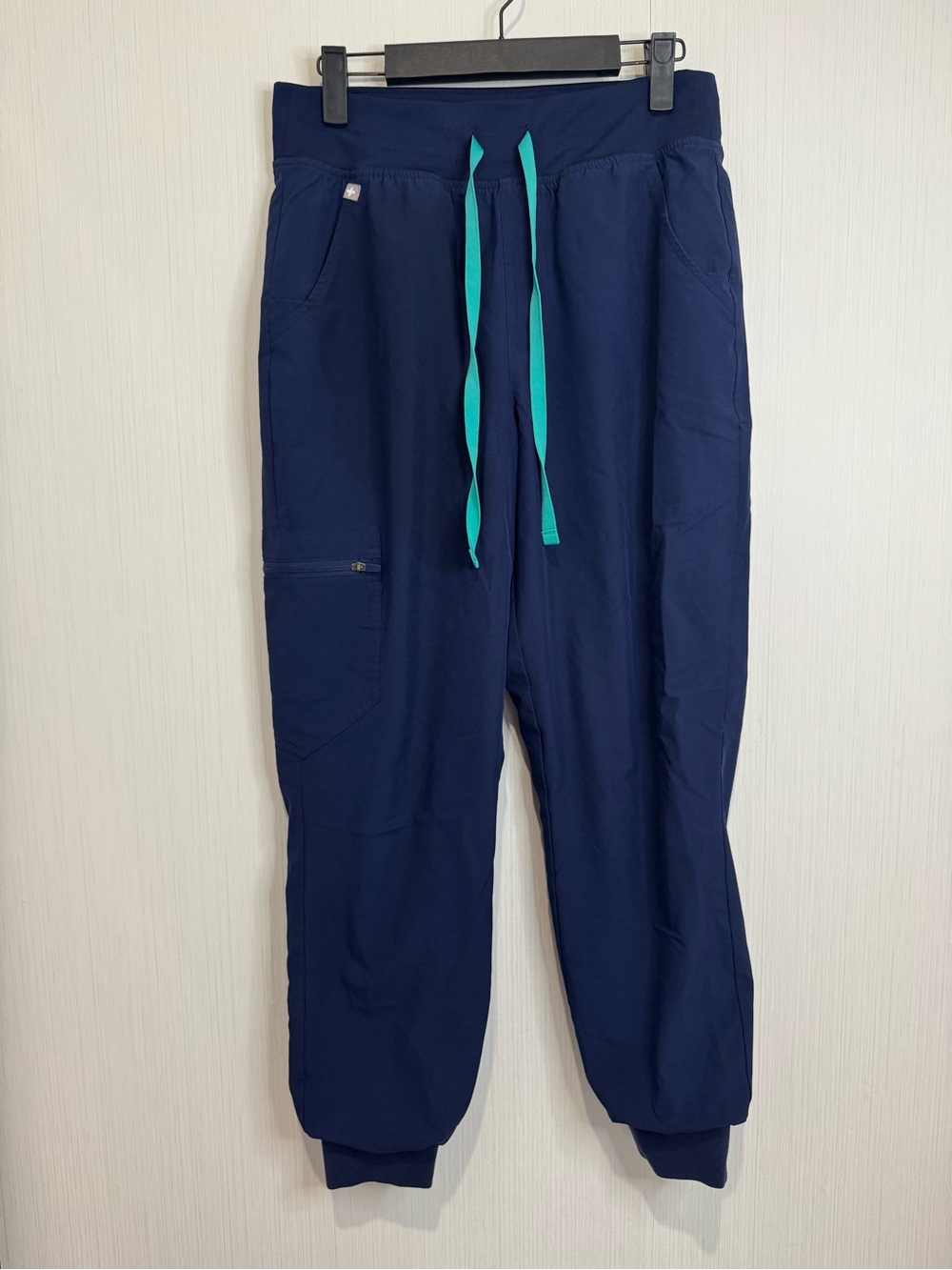 Figs Zamora Jogger Scrub Pants. Recycled Polyester with Lining. Small. Petite.